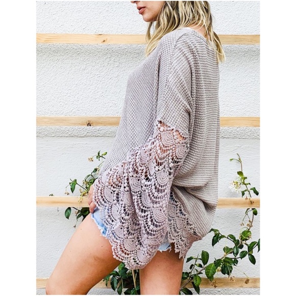 034 Boho Lace Bell Sleeve Waffle Knit Tunic Top - Picture 3 of 13